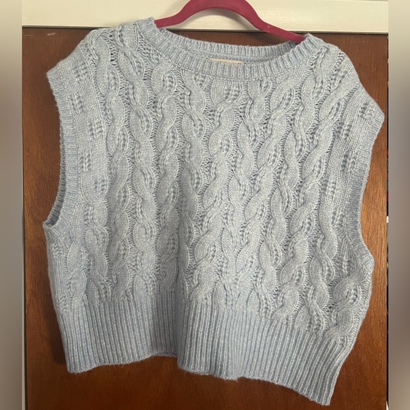 XL sweater vest, very soft and comfortable. - Picture 2 of 2
